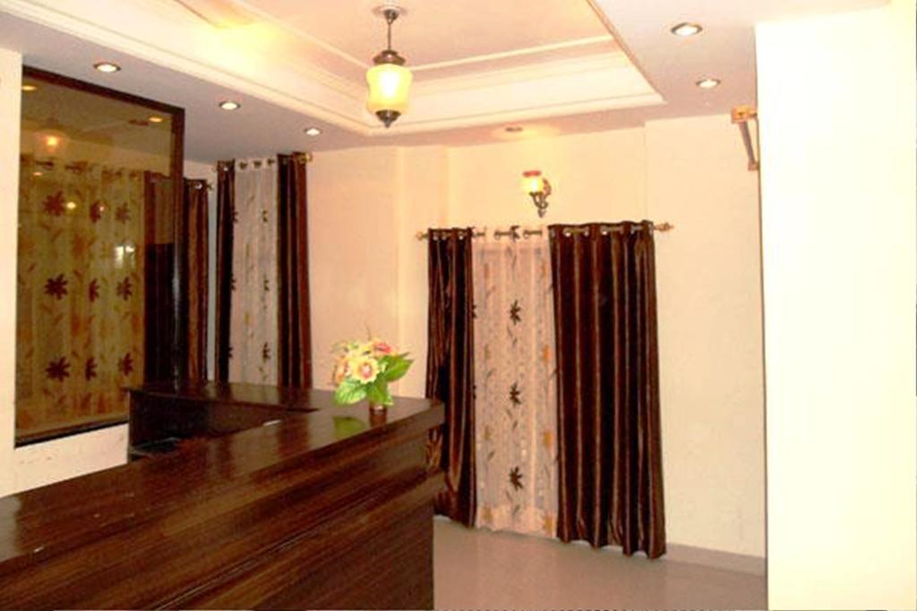 Hotel Malak Mahal Palace Τζαϊπούρ Εξωτερικό φωτογραφία
